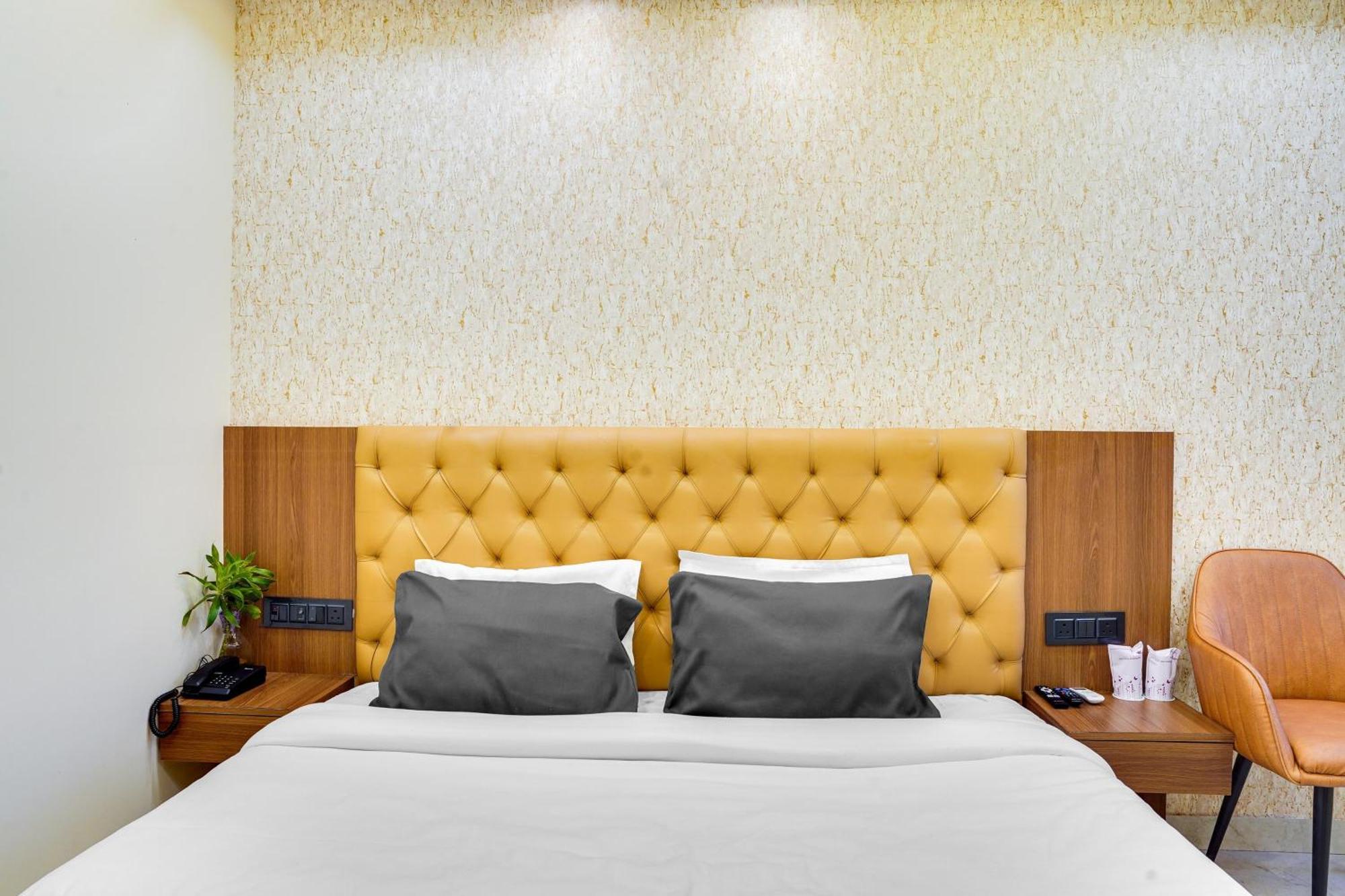 Hotel O Anjaney Palace Bhopal Eksteriør bilde